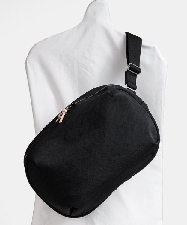 NIZYU KANO FUKUI SIWAナイロンボディバッグ Lサイズ ブラック