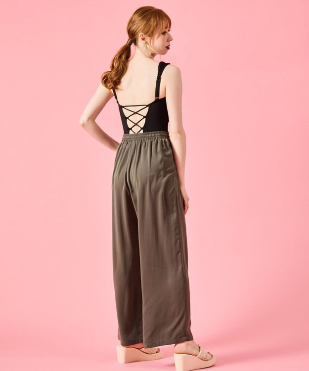 San-ai Resort（三愛水着楽園） 【SALE】【UPF50＋】　ロングパンツ　M【Coral veil（コーラルヴェール）】 カーキ