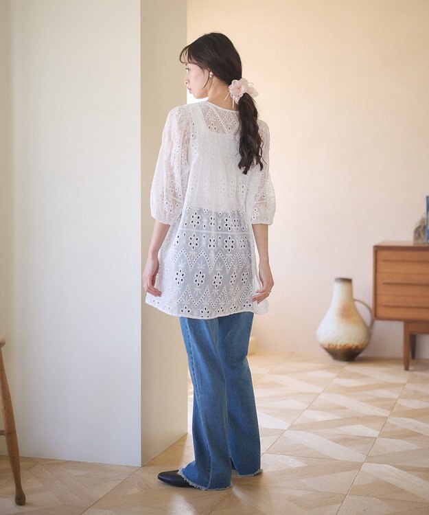 earth music&ecology パフスリーブ楊柳刺繍チュニック White