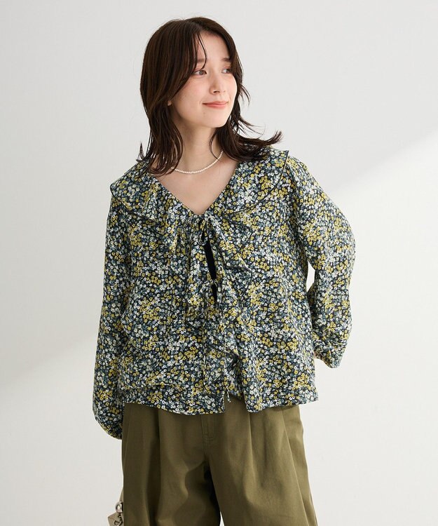 Green Parks 花柄フリルブラウス Black