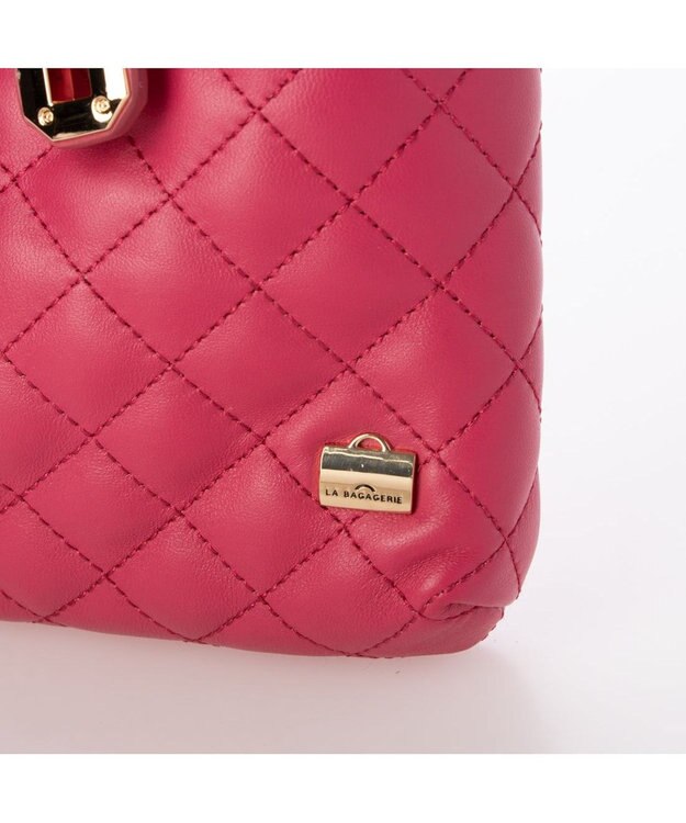LA BAGAGERIE シープレザー　キルティングスマホショルダー ピンク