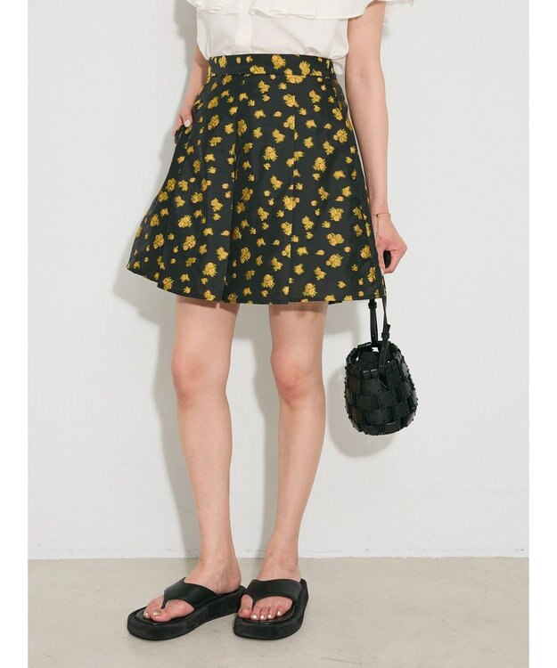 Green Parks タック入りジャガードキュロットパンツ Flower