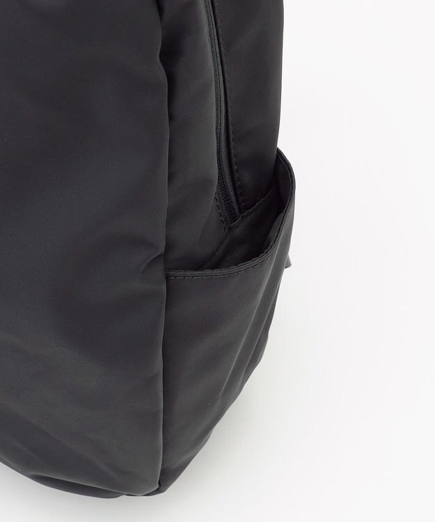 Y'SACCS 【Y’SACCS vous et】フロントファスナーデイパック ブラック