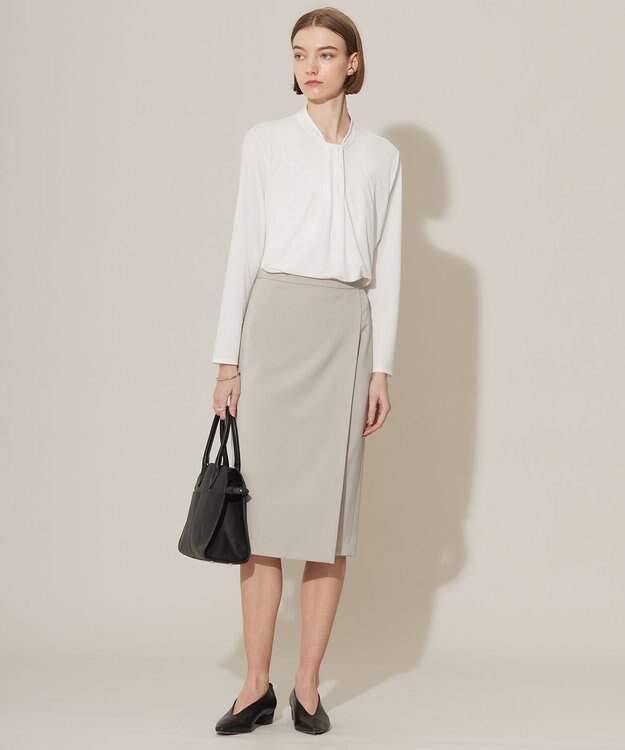 ICB L 【洗える】ジョーゼットジャージー ボウタイ風プルオーバー オフホワイト系