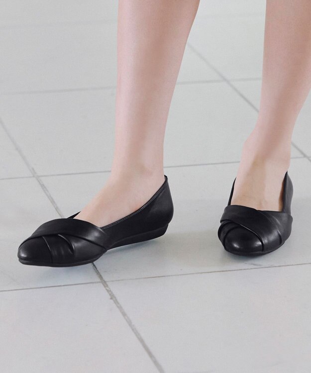 Tiaclasse 【安田美沙子さん/小倉優子さん着用】捻りデザインパンプス ブラック