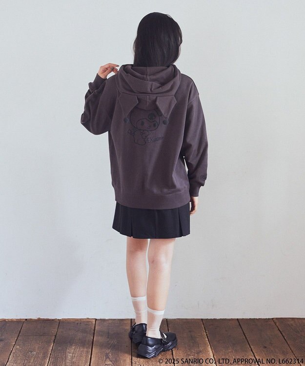 earth music&ecology マイメロディ＆クロミ／ｅａｒｔｈ　耳付きフーディー Charcoal Gray