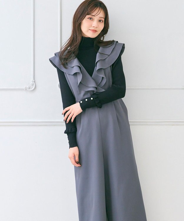 Feroux フリルデザイン サロペット パンツ ライトグレー系