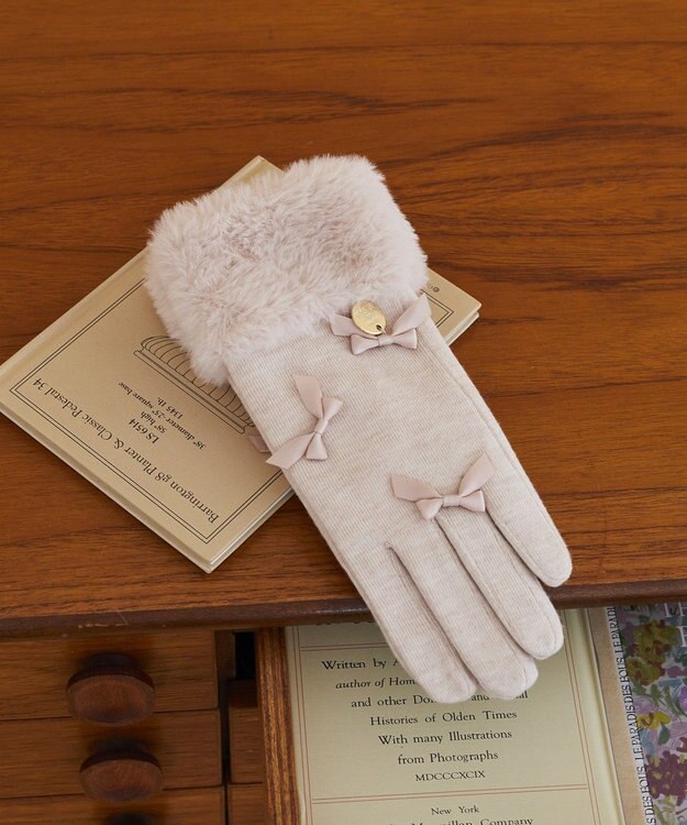 Maison de FLEUR プチリボンファーグローブ Light Pink