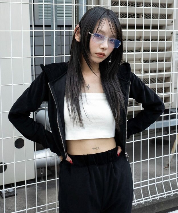 WEGO ベロアショートZIPパーカー ブラック