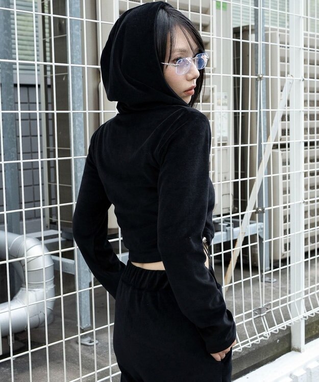 WEGO ベロアショートZIPパーカー ブラック