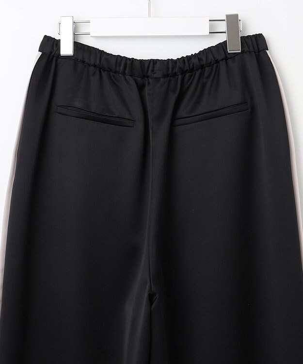 23区 S 【SLOW/一部店舗限定】ブライトサテン ライン パンツ ブラック系