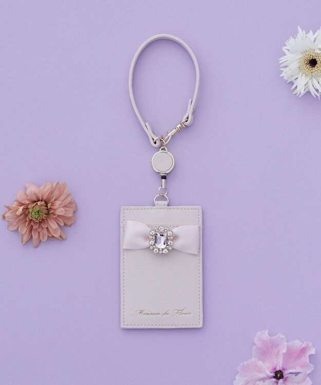 Maison de FLEUR リール付きビジューリボンパスケース Pink