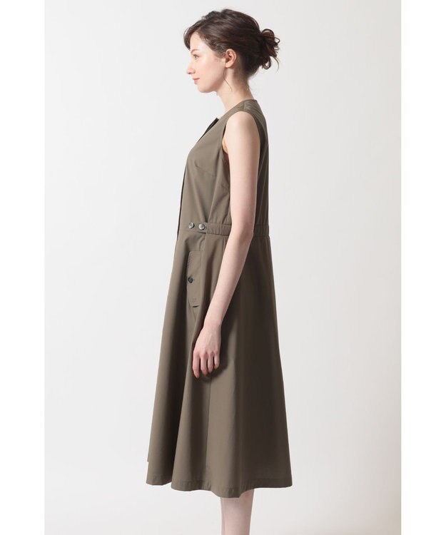 DAKS エレガントノースリーブドレス グリーン