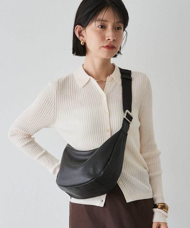 russet ＜ブランド人気No.1ショルダー＞ソフトレザーラウンドショルダーバッグ(CE-1326-WEB) Black2