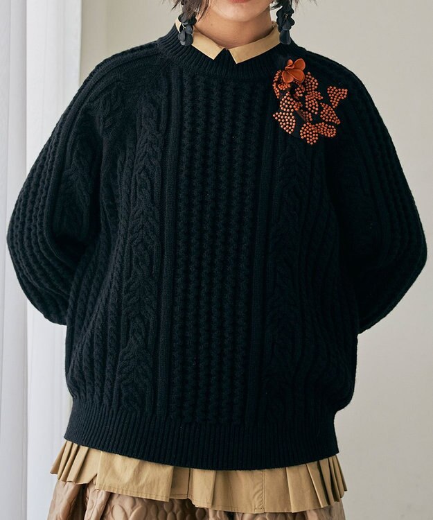 muuc 〈上質なカシミヤウール〉立体ケーブル編みプルオーバー〈しっとり柔らかい〉〈日本製〉〈オンオフ使えるきちんと感〉 ブラック