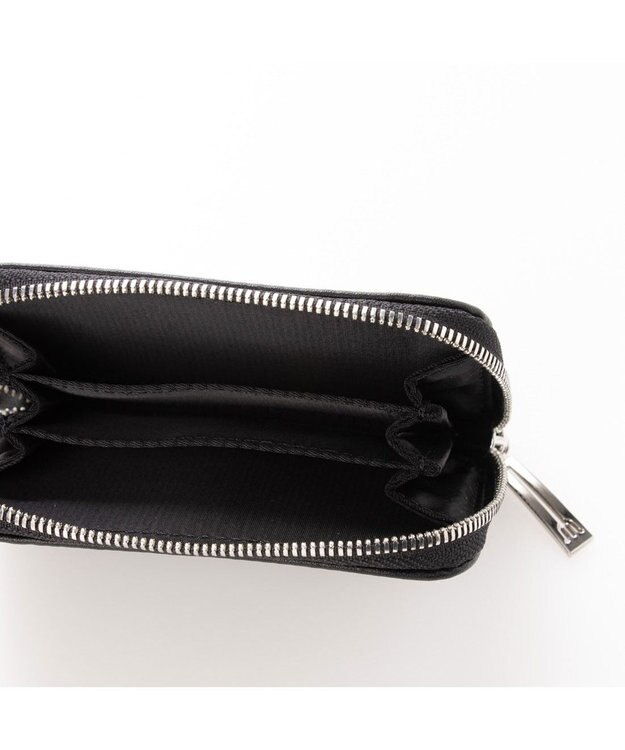 Y'SACCS モノグラム×リサイクルレザー スクエアショルダー ブラック