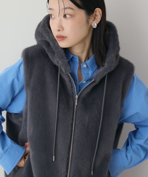 AMERICAN HOLIC フードファーベスト Charcoal Gray