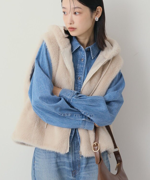 AMERICAN HOLIC フードファーベスト Light Beige