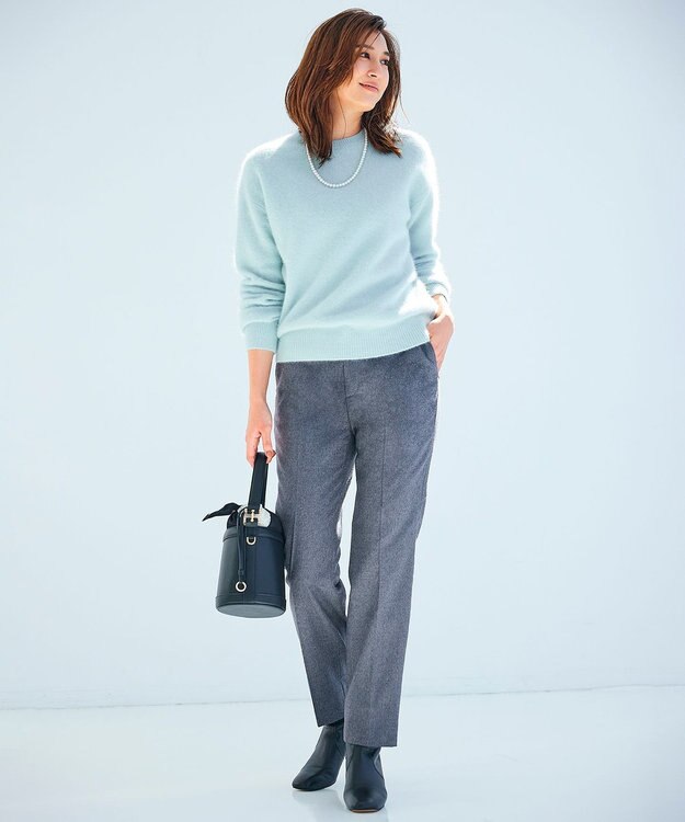 23区 【CLASSY.1月号掲載】ウールミルドストレッチ テーパードパンツ チャコール