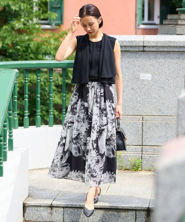 自由区 【洗える】バックサテンジョーゼット  ブラウス ネイビー系