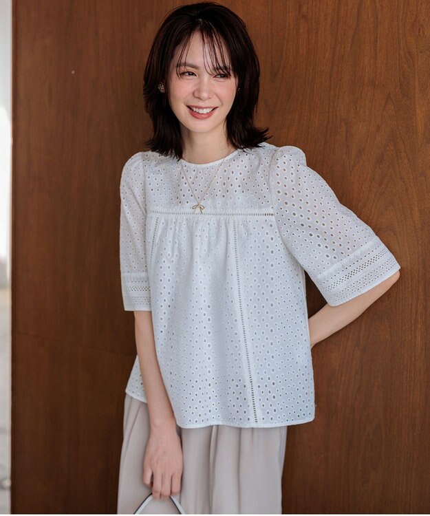 組曲 【先行予約】エンブロイダリーレース5分袖 ブラウス ホワイト系