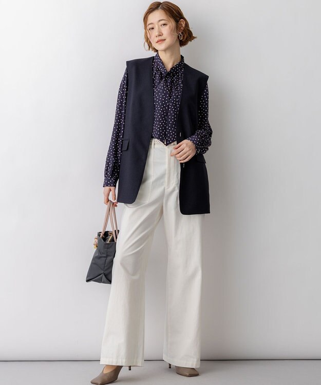 23区 【先行予約】ランダムドットプリント タックブラウス ネイビー系