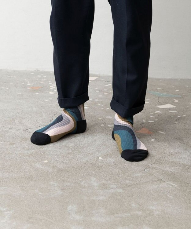 TRICOTE TWIST STRIPE LINK SOCKS／歪みストライプリンクソックス 39NAVY