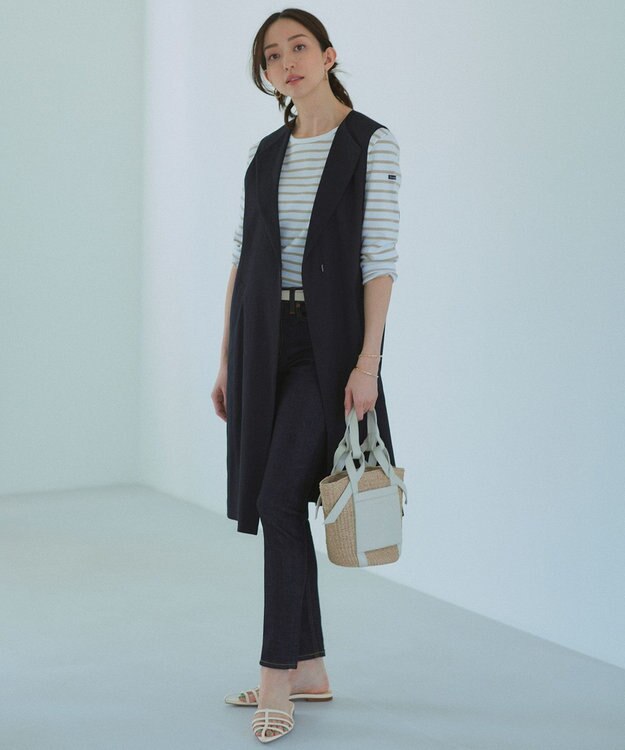 23区 【CLASSY.6月号掲載】リネンレーヨンストレッチ  ロング ジレ ネイビー系