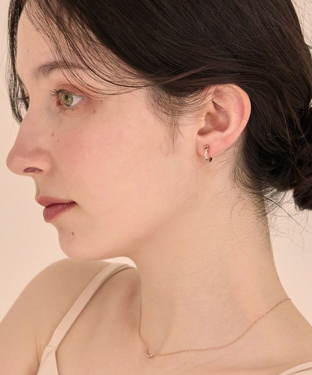 Phoebe 〈痛くないシリーズ/金属アレルギー対応〉モーションフープライトフィットイヤリング 定番/シンプル/フープイヤリング シャンパンゴールド