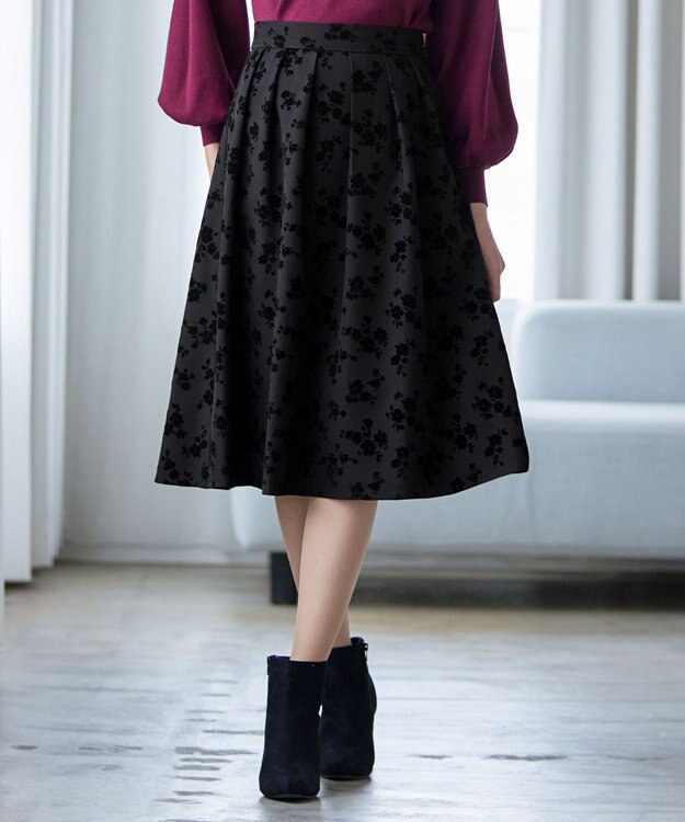Tiaclasse 【洗える】フロッキースカート ブラック(花柄）