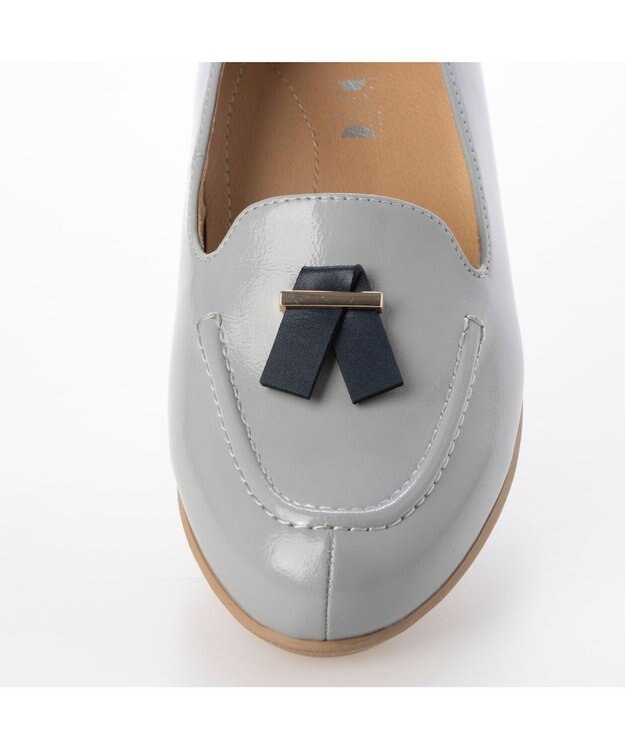 ing <ing>【レイン対応】ローファーパンプス ライトグレー