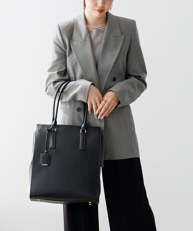 ACE BAGS & LUGGAGE Jewelna Rose OLバッグ・エト エアリィ 縦型トートバッグ 16272 ブラック