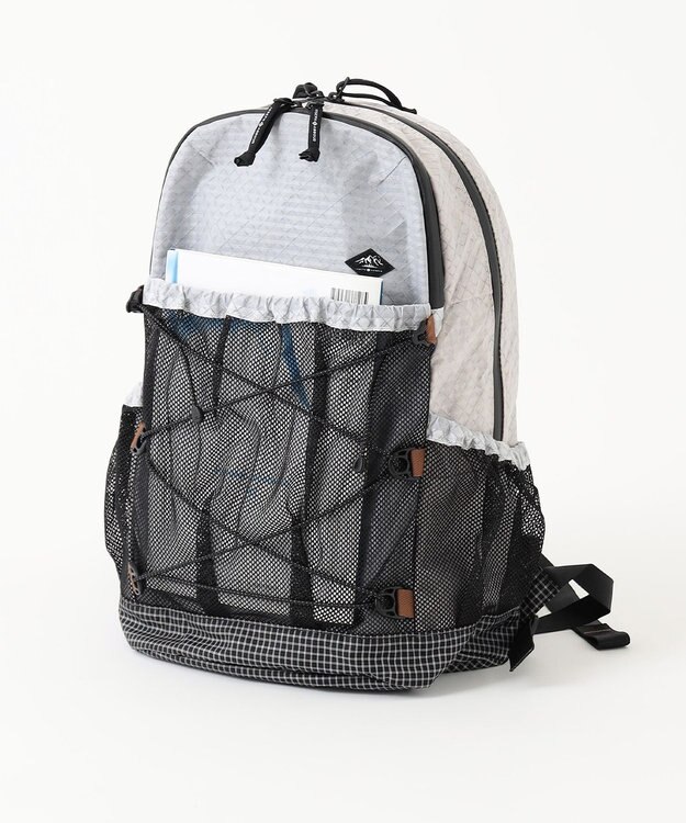 JOSEPH ABBOUD MOUNTAIN 【軽量/ECO撥水/サスティナブル素材/男女兼用】リサイクルリップストップ バックパック 21L ブラック系