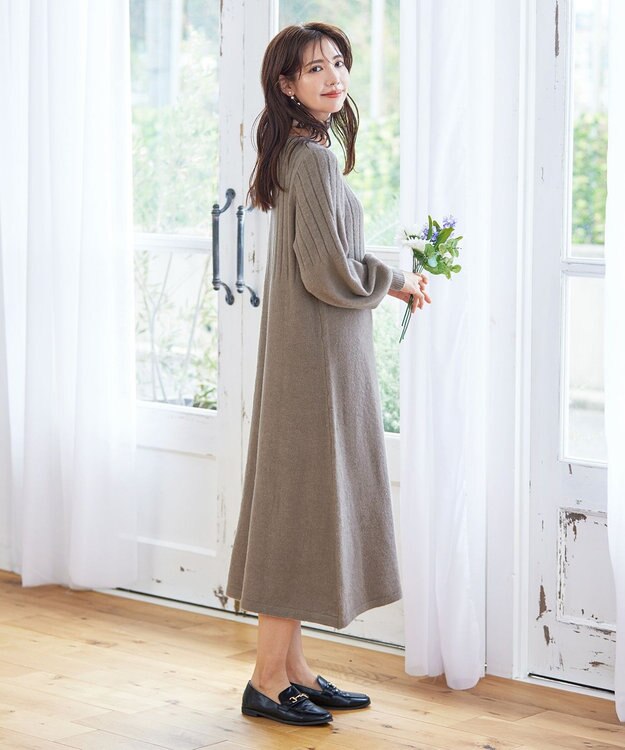 Tiaclasse 【洗える】パフスリーブリブ編みニットワンピース モカ