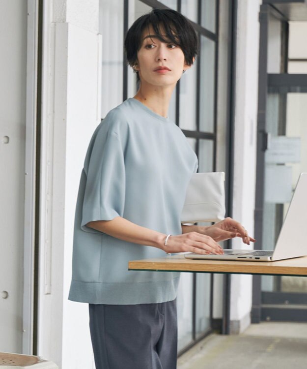 ICB 【新色追加・洗える】 FluidBackSatin Tブラウス ジェイドグレー系