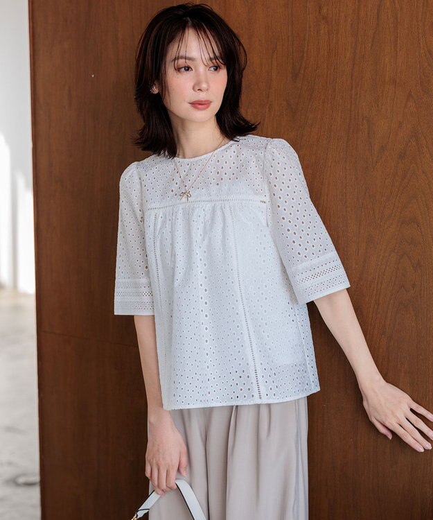 組曲 【先行予約】エンブロイダリーレース5分袖 ブラウス ホワイト系