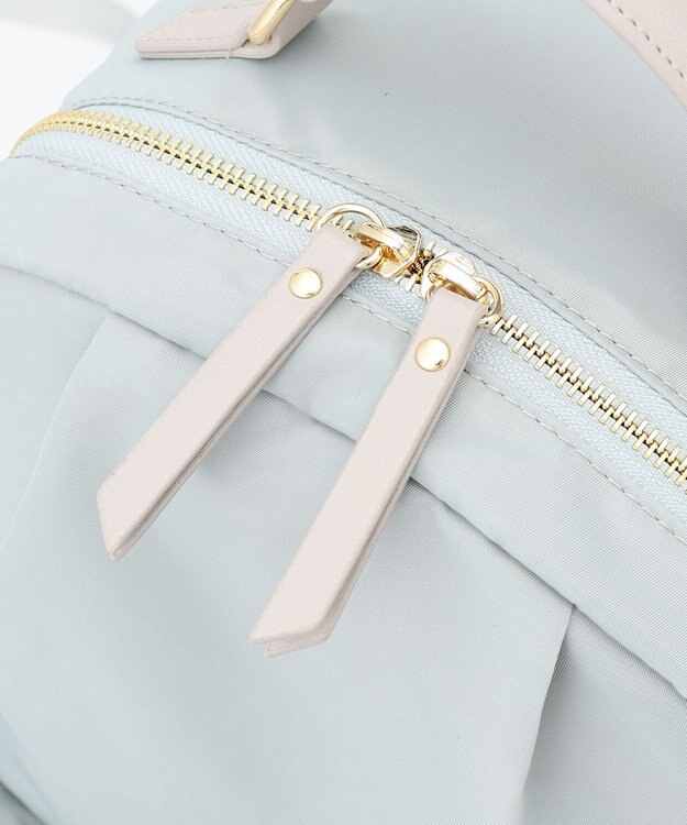 LA BAGAGERIE 【MONICA】13ポケットナイロンリュック ライトグレー