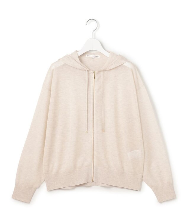 23区 【先行予約】シャイニーシアーニット ジップアップ パーカー アイボリー系