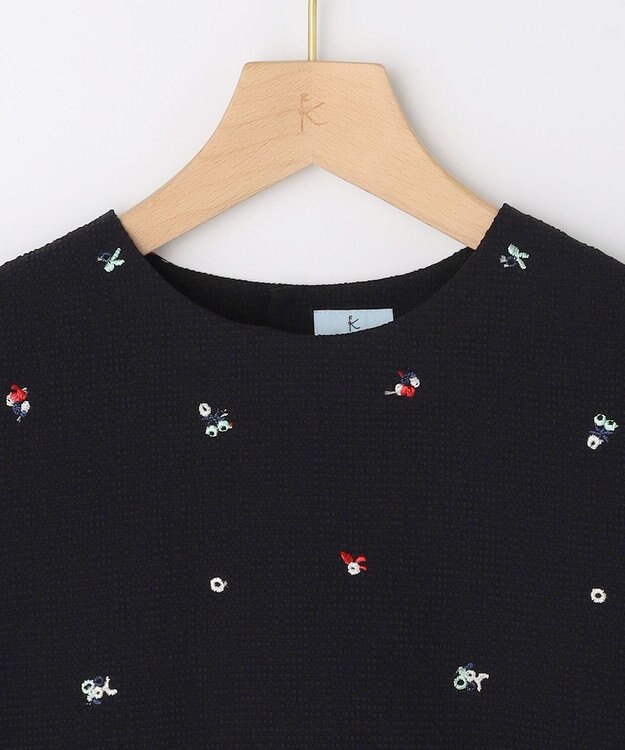 組曲 L 【先行予約・WEB限定】ミニフラワーエンブロイダリー ブラウス ブラック系7