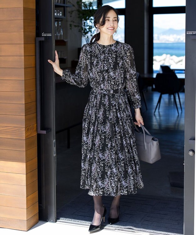 Tiaclasse 【新色追加・洗える】花柄フリルドレープワンピース パープルブラック