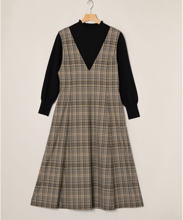 『新品未使用』オンワード樫山『組曲』大きいサイズ⑦Aライン花柄ワンピース オンワード樫山『組曲』大きな7サイズのAライン花柄ワンピース