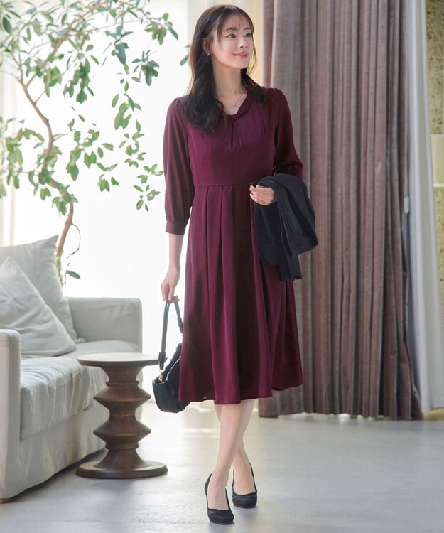 Tiaclasse 【洗える】ロールVネックワンピース ボルドー