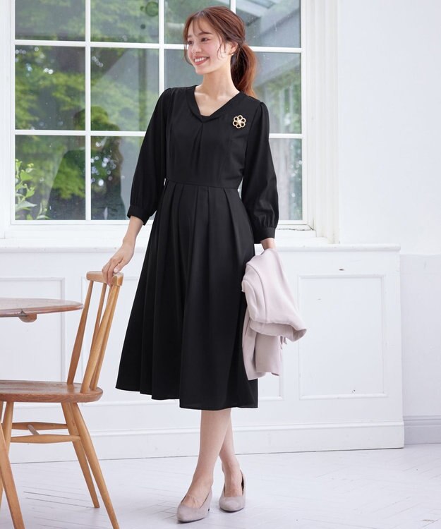 Tiaclasse 【洗える】ロールVネックワンピース ブラック