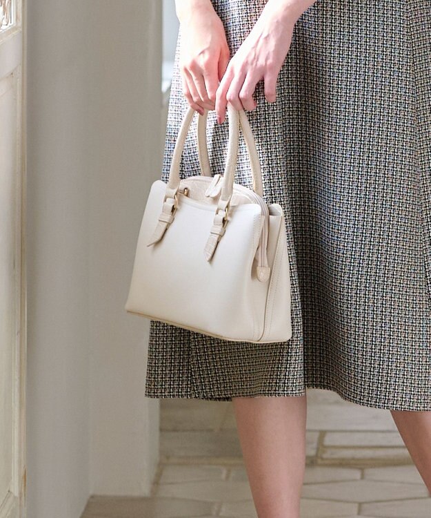 ANY SIS 【美人百花7月号掲載】レディノーブルスクエアブガッティ バッグ アイボリー