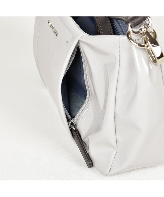 LA BAGAGERIE プリュイ タックショルダー ライトグレー