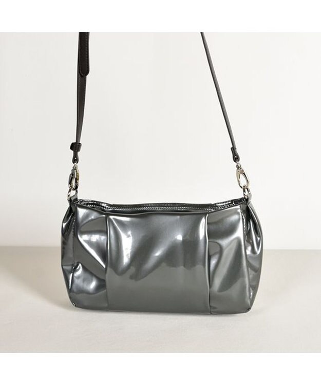 LA BAGAGERIE プリュイ タックショルダー ガンメタリック