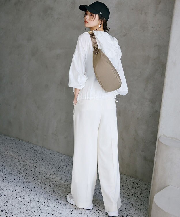 TOPKAPI 【Breath TOPKAPI】Freely フリーリー ナイロン ロゴテープ  ラウンド ショルダーバッグ ベージュ