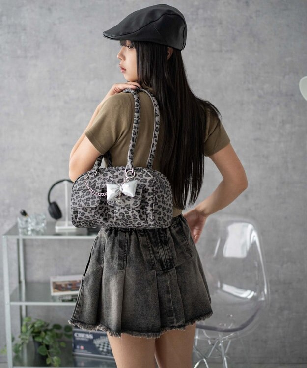 WEGO チャーム付きチェーンボストンバッグ グレー