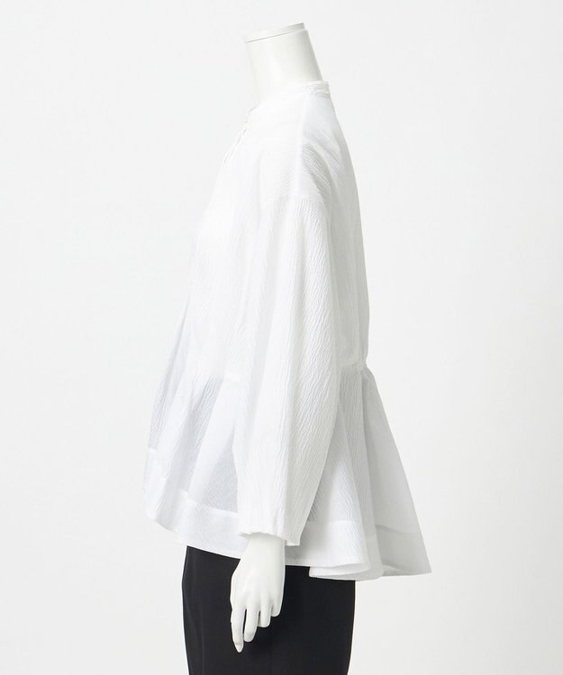 23区 【エステータ】サッカーオーガンジー タックブラウス ホワイト系