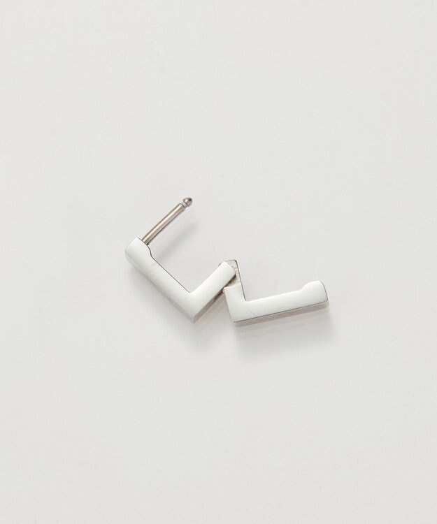 Phoebe 【金属アレルギー対応】ストレートスクエアフープピアス　シルバー/サージカルステンレス（片耳） シルバー